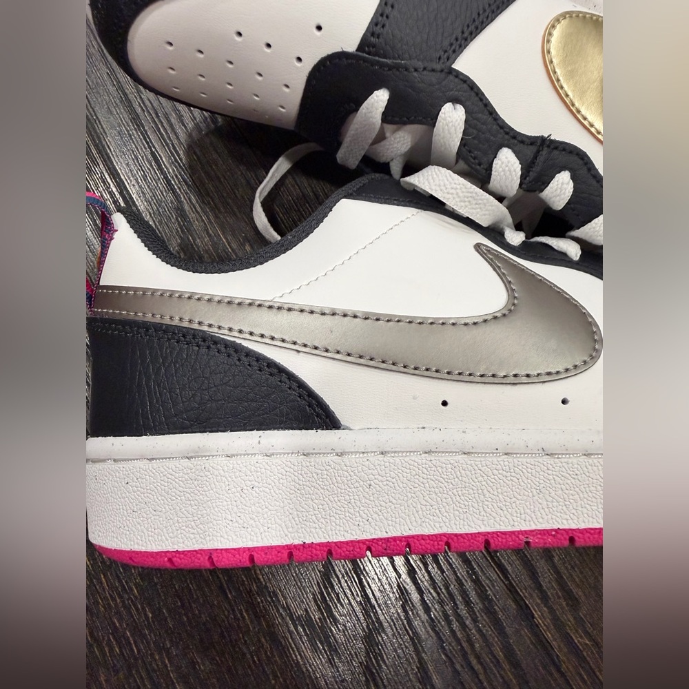 Nike Court Borough 2 SE Low Summit White Pink Prime -size 7Y - Picture 2 of 7